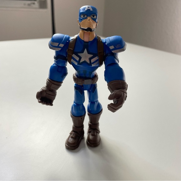 2013 Hasbro Marvel Superheroes Mashers Captain America ,Winter Soldier - Picture 2 of 5